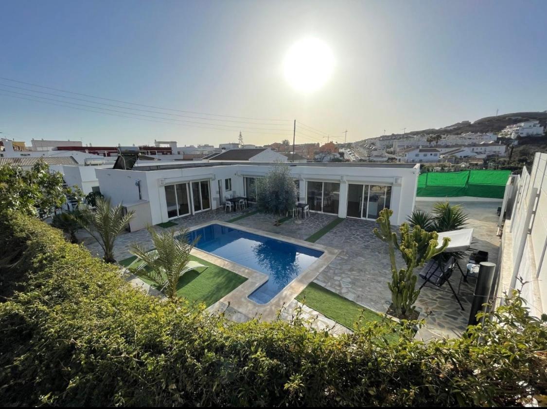Private Pool In Villa Near The Beach 토레 데 베나갈본 외부 사진